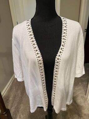 Peter Nygard White Open Cardigan with Silver Stud Detailing